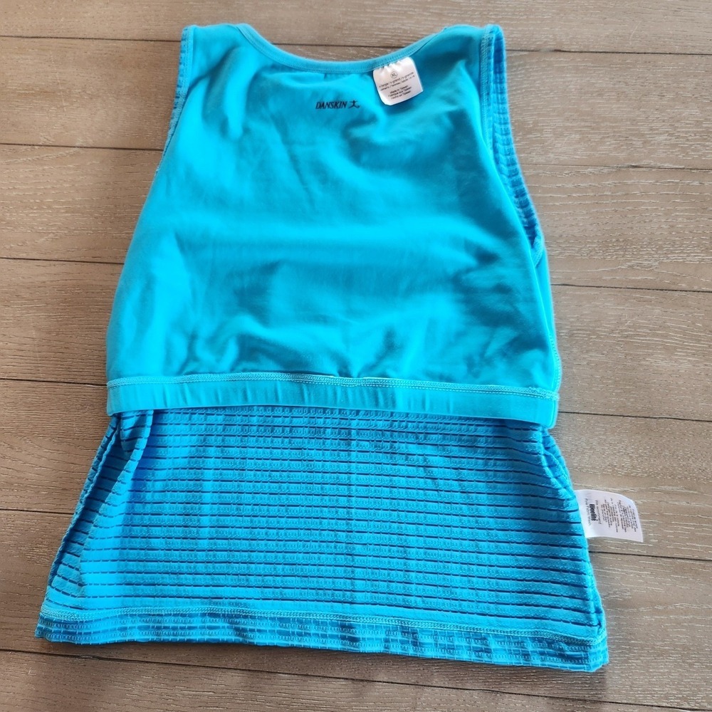 Danskin XL Active Tank Top Blue Sleeveless Athletic Layering‎ Built-in Bra - Picture 11 of 12